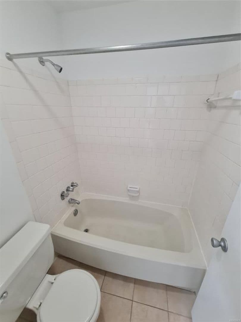 Montgomery Townhome: 2136 Rexford Road