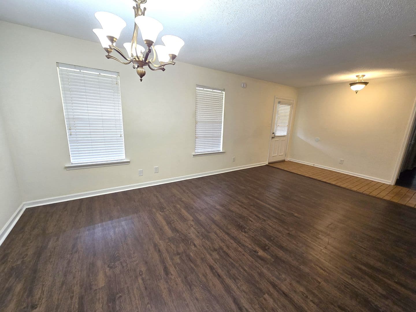 Prattville House: 708 Old Creek Rd