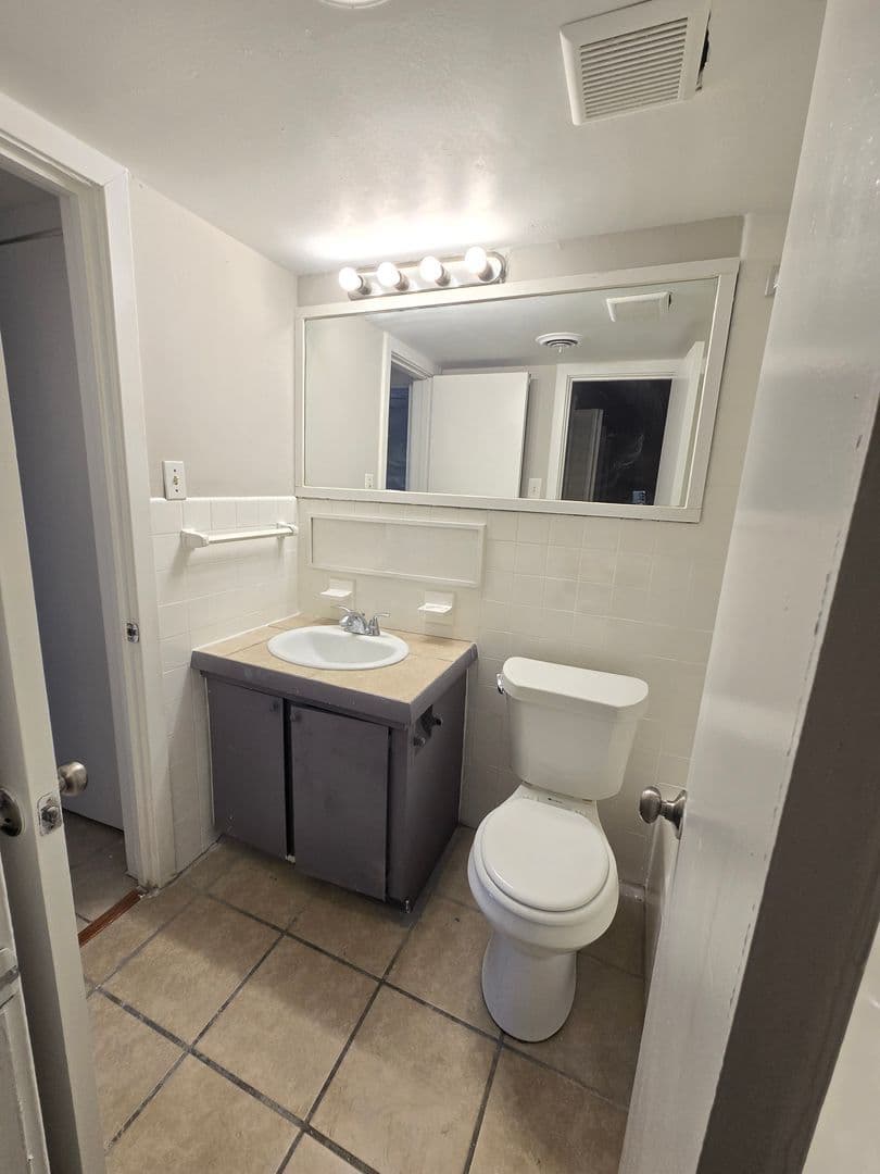 Montgomery Apartment: 3701 Wesley Drive