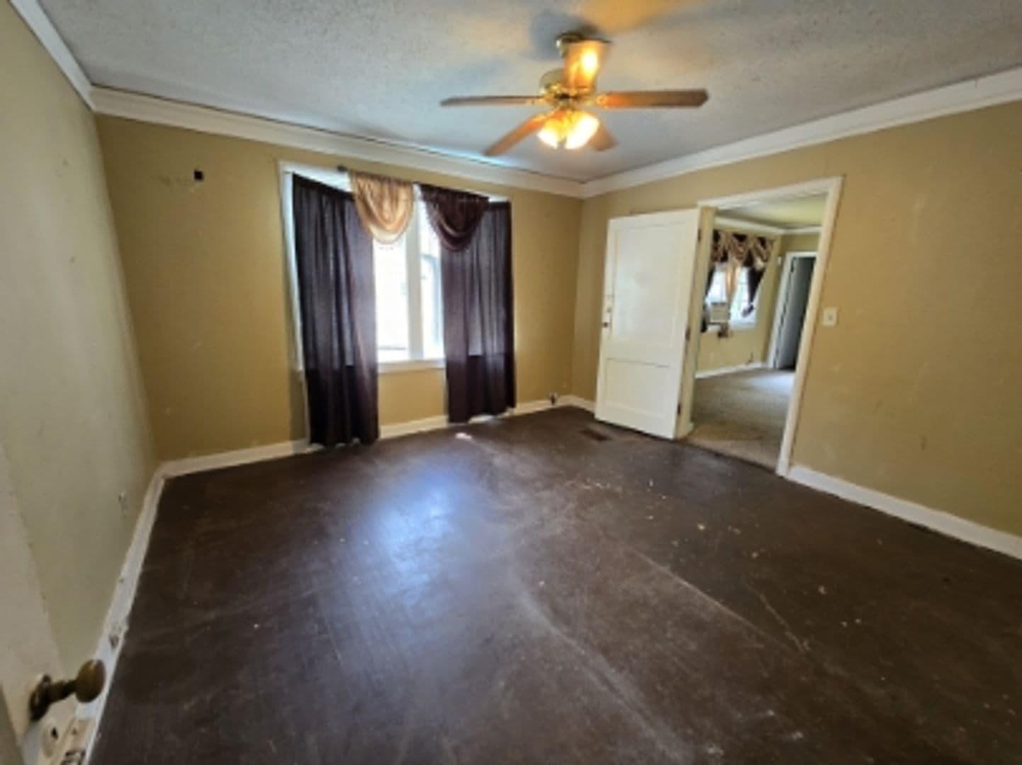 Montgomery Apartment: 139 Mount Vernon Drive