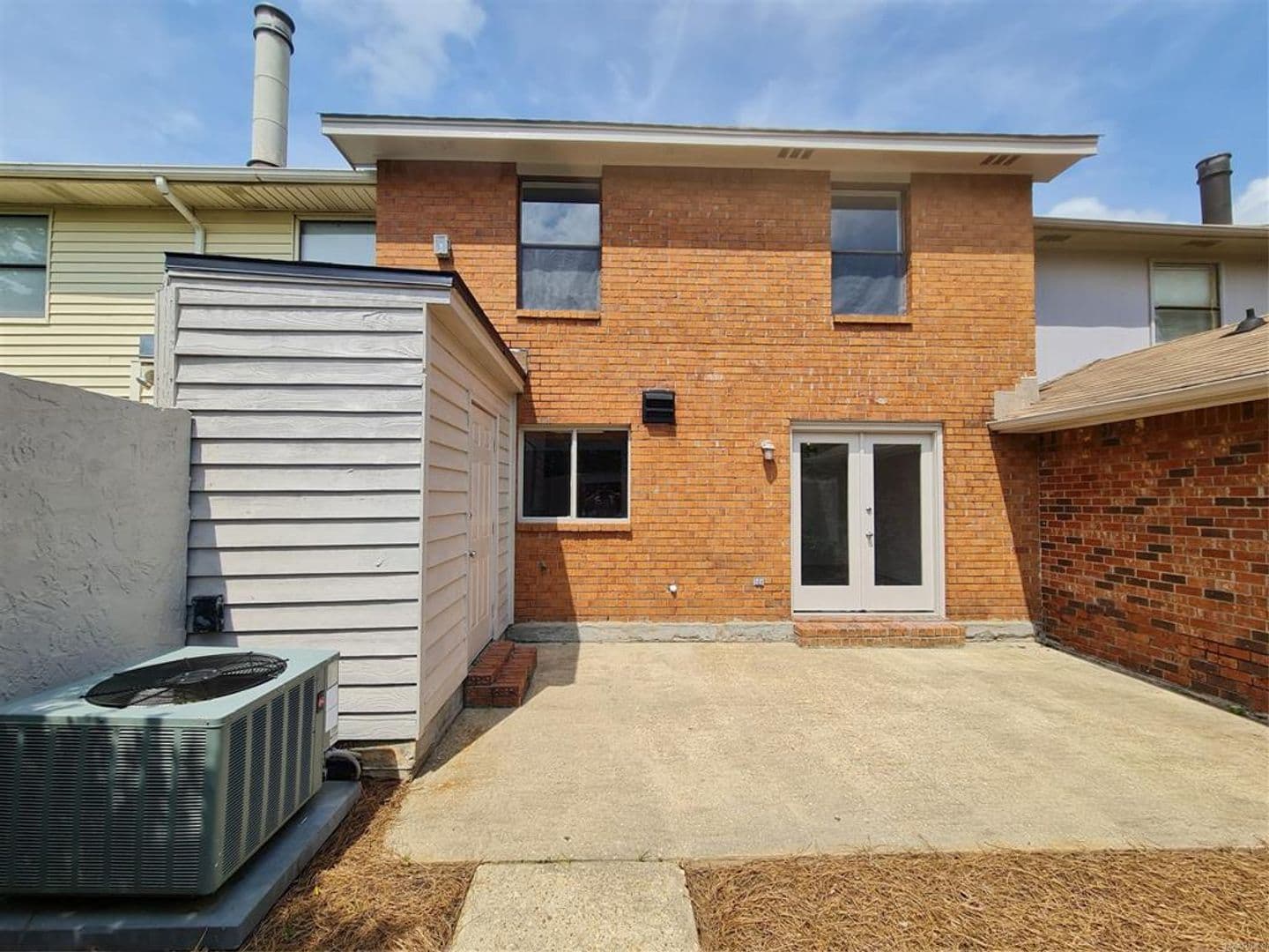 Montgomery Townhome: 2136 Rexford Road