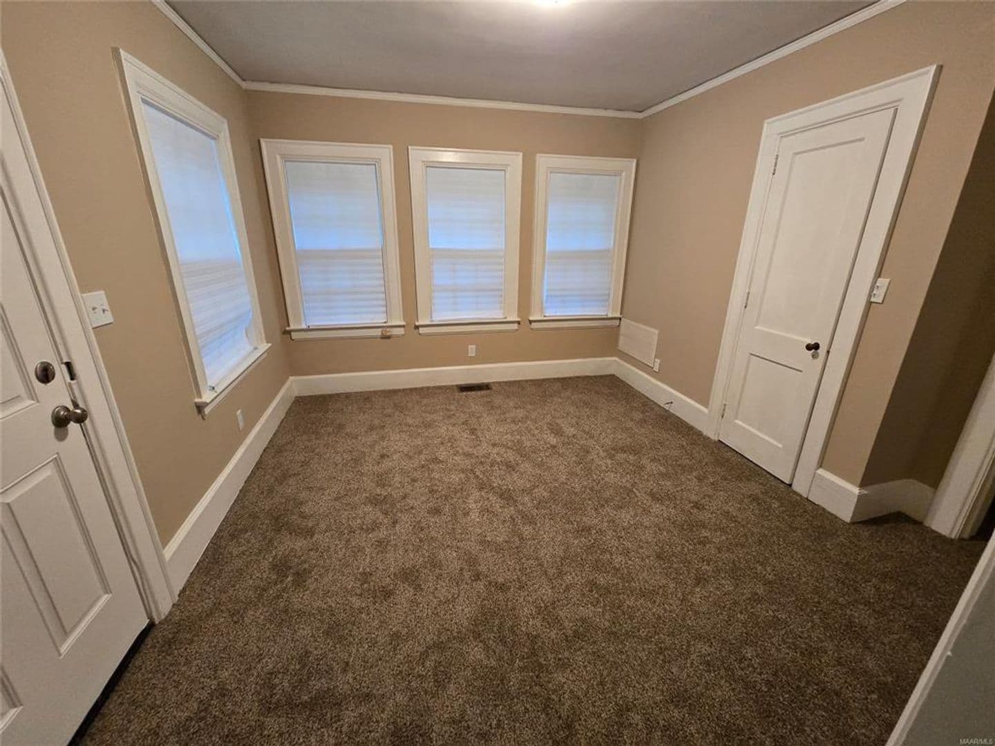 Montgomery House: 555 Morningview
