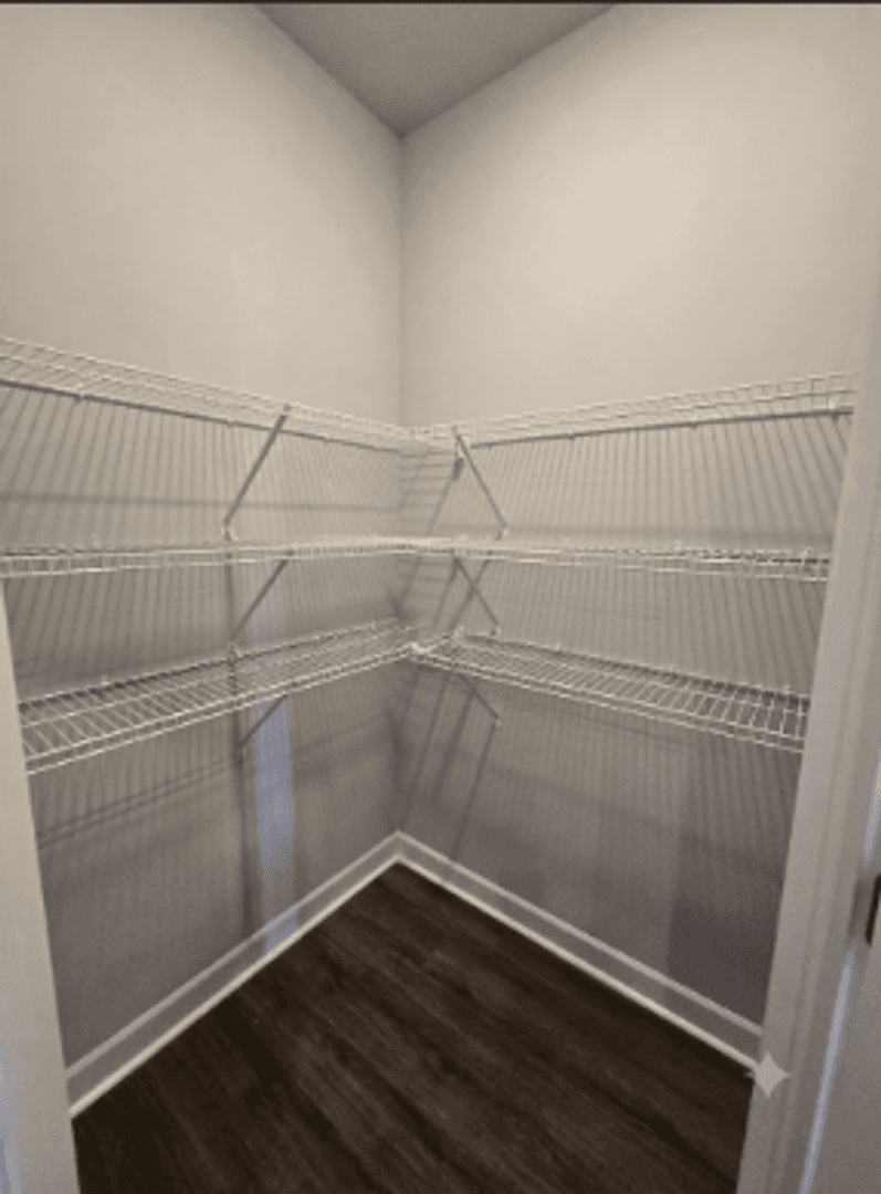 Prattville House: 1010 Garden Lane