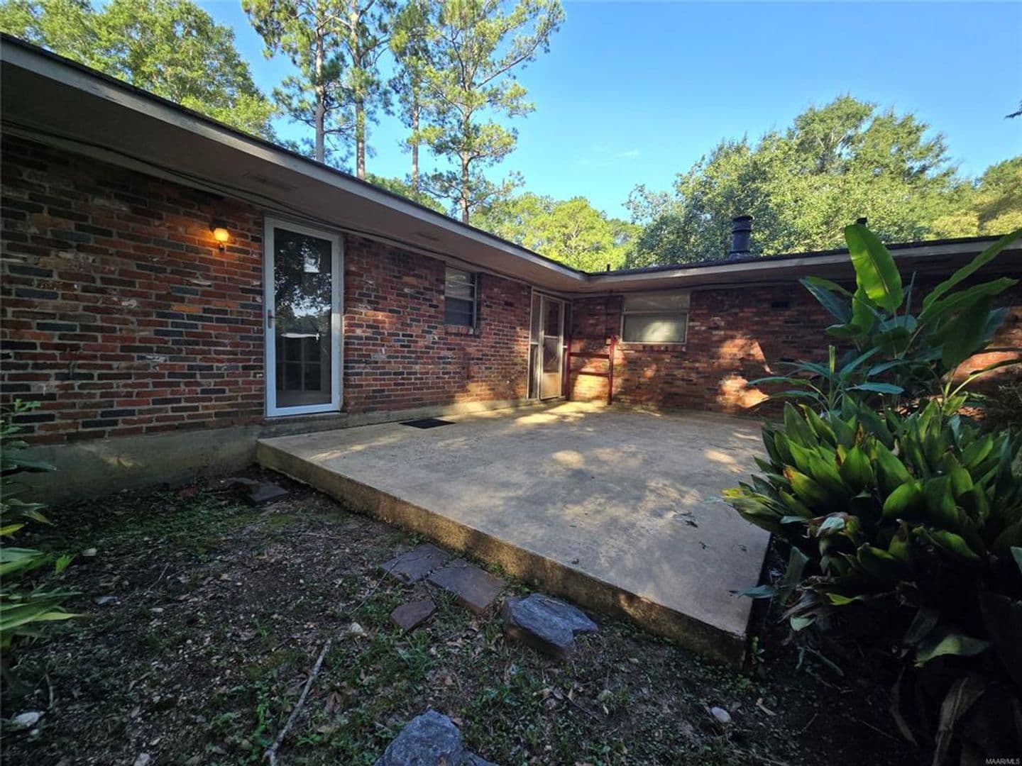 Montgomery Apartment: 111 Easthaven Road