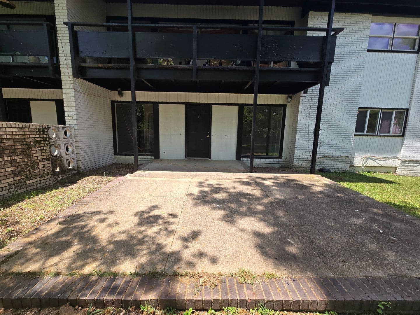 Montgomery Apartment: 3701 Wesley Drive