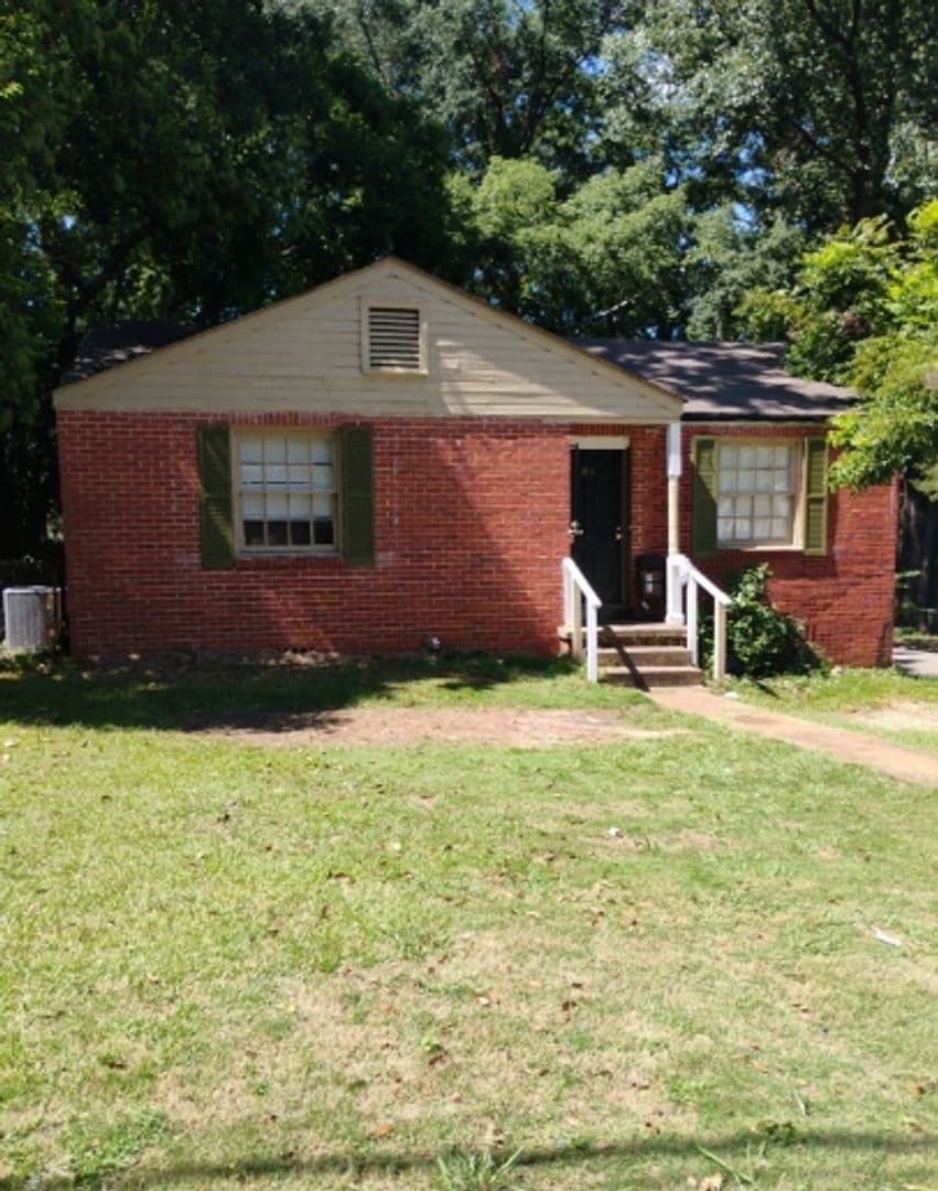 Montgomery House: 2623 Plum Street