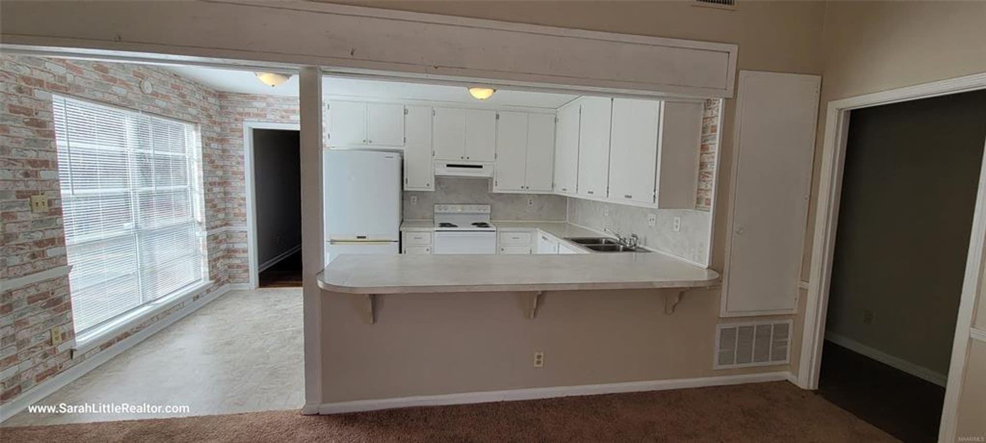 Montgomery House: 416 Glade Park Drive