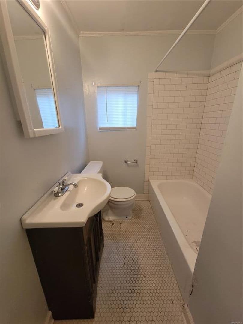 Montgomery Apartment: 1314 South Hull Street
