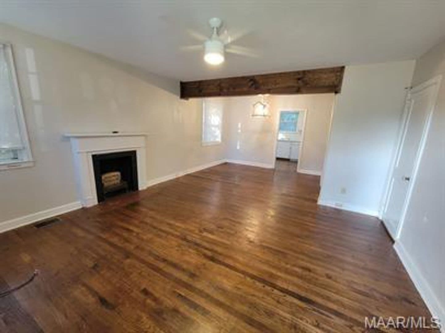 Montgomery Apartment: 7 Calhoun Road