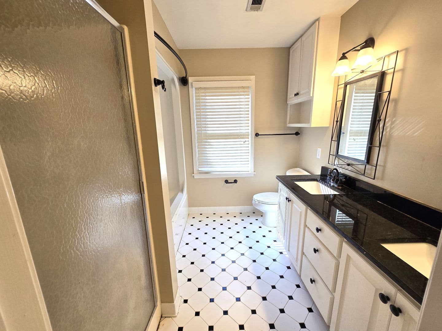 Montgomery House: 1726 Fairforest Dr