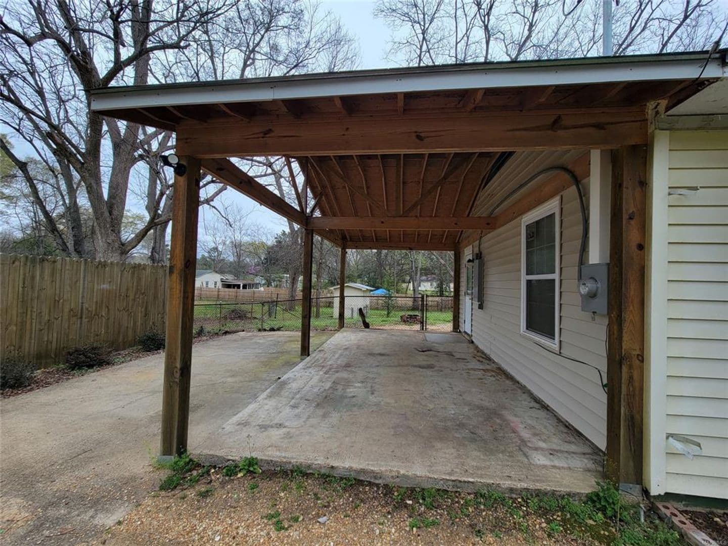 Montgomery House: 1105 Beechdale Road