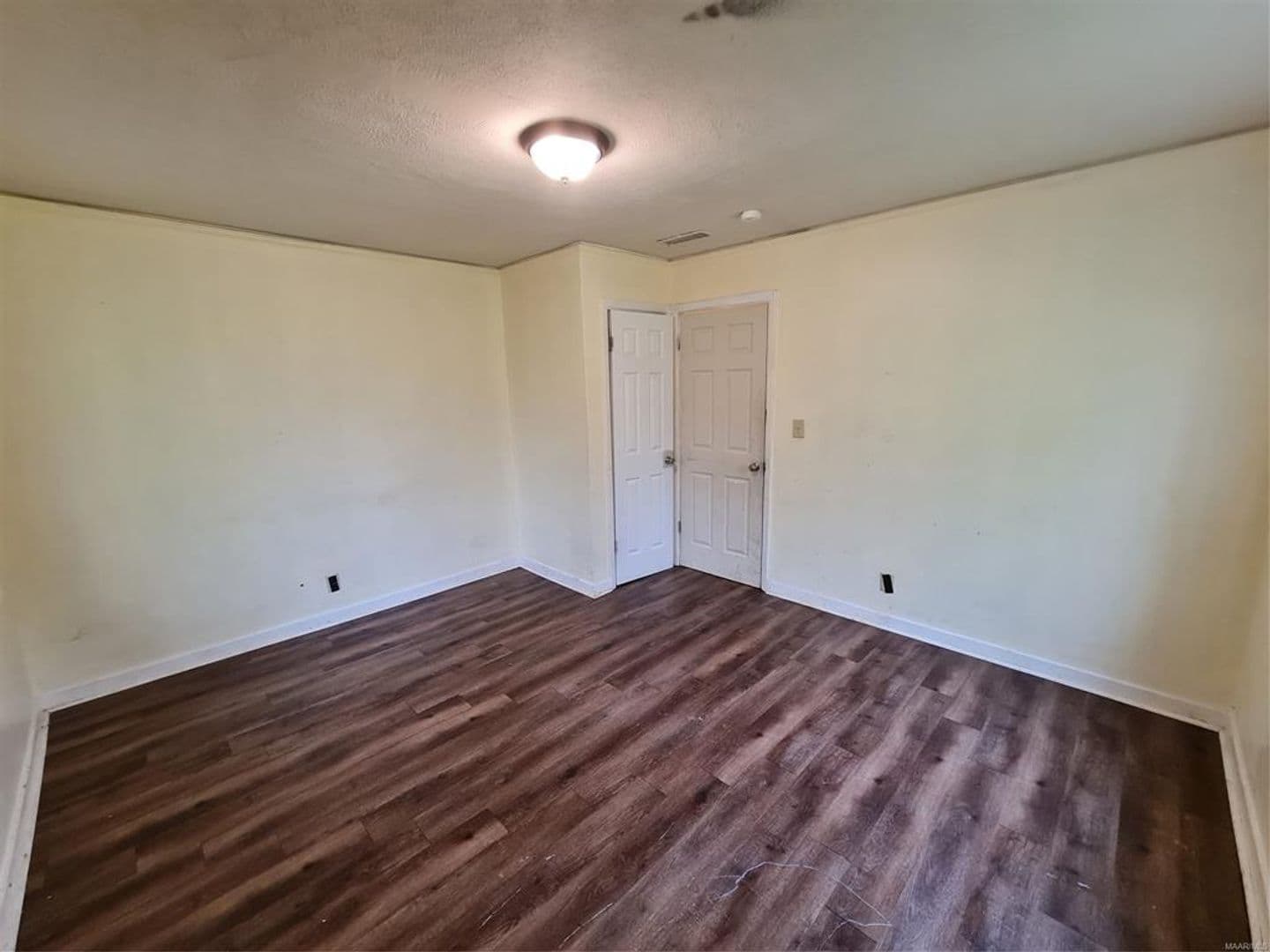 Montgomery House: 1220 Lynwood Drive