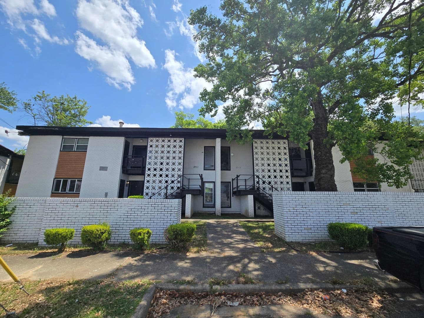 Montgomery Apartment: 3701 Wesley Drive