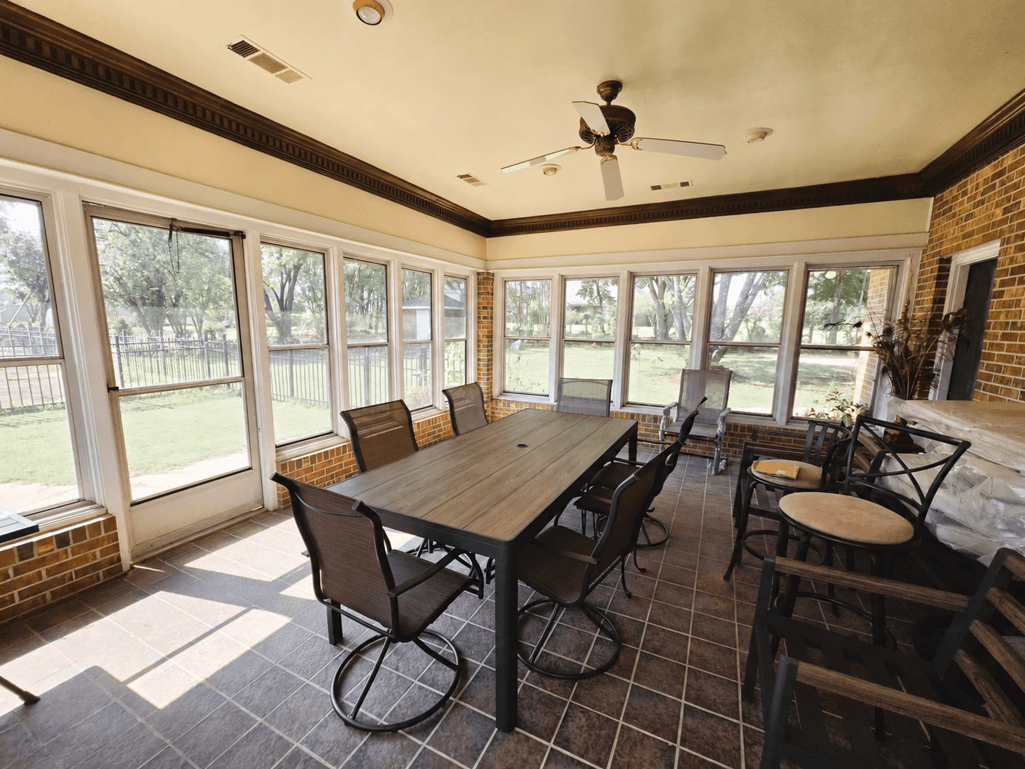 Montgomery House: 6212 Henley Way