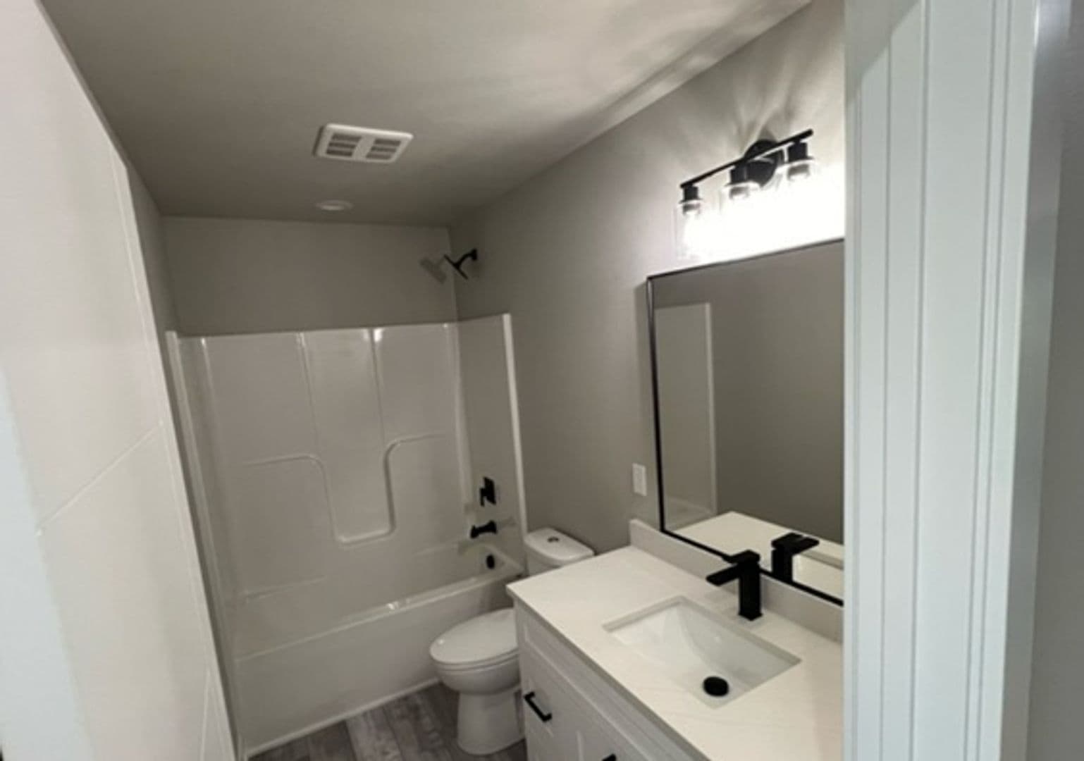 Urbandale Townhome: 14420 Springbrook Trail