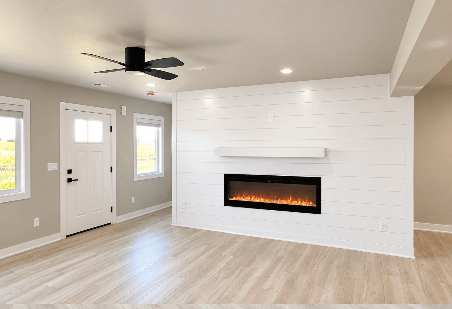 Urbandale Townhome: 14433 Springbrook Trail
