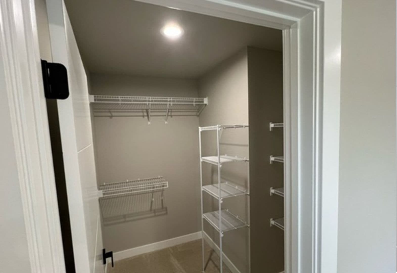 Urbandale Townhome: 14420 Springbrook Trail