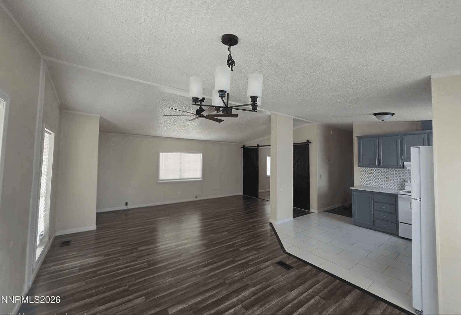 Mound House House: 216 Garnet Cir, Mound House, NV 89706