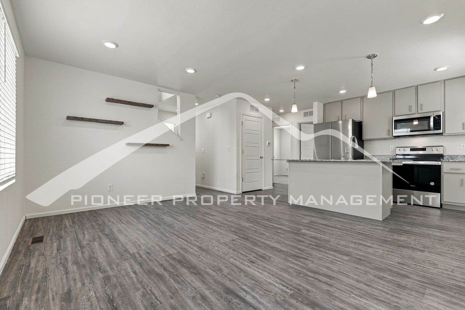 Denver House: 18254 E 51st Pl