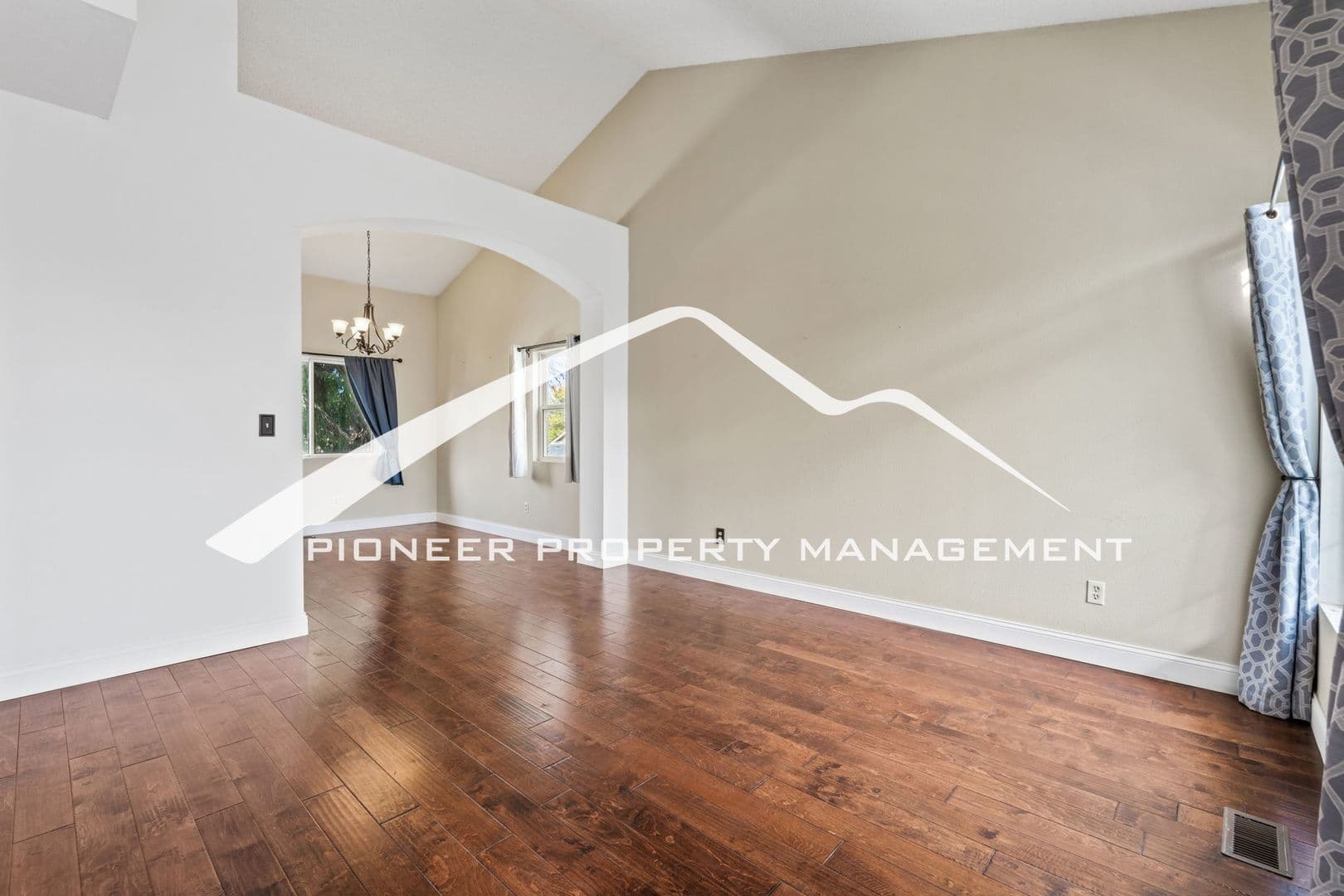 Colorado Springs House: 1328 Hamstead Ct