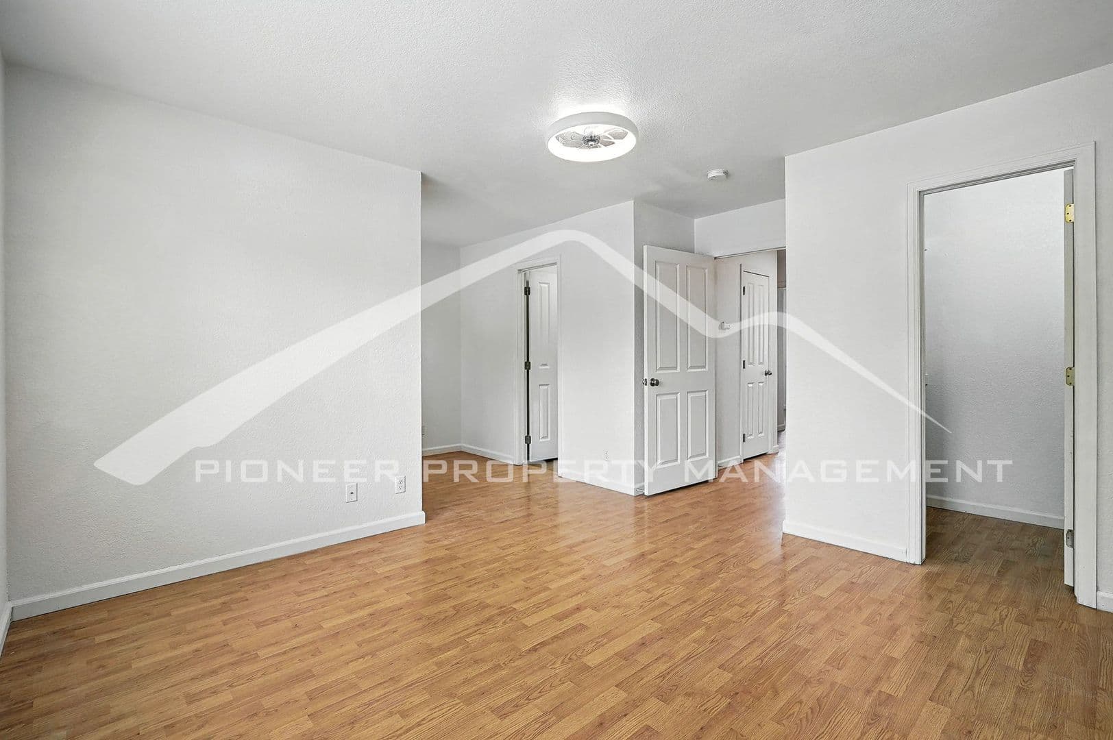 Lakewood Townhome: 1726 Depew Street
