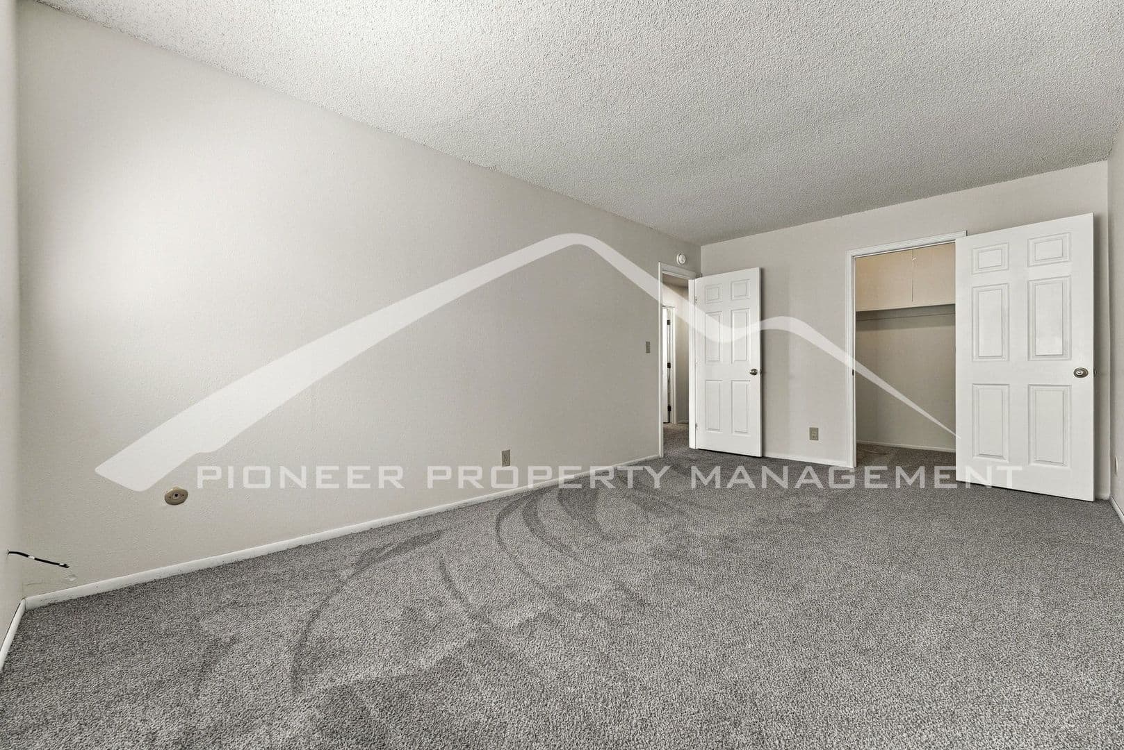 Thornton Townhome: 9864 Orangewood Dr.