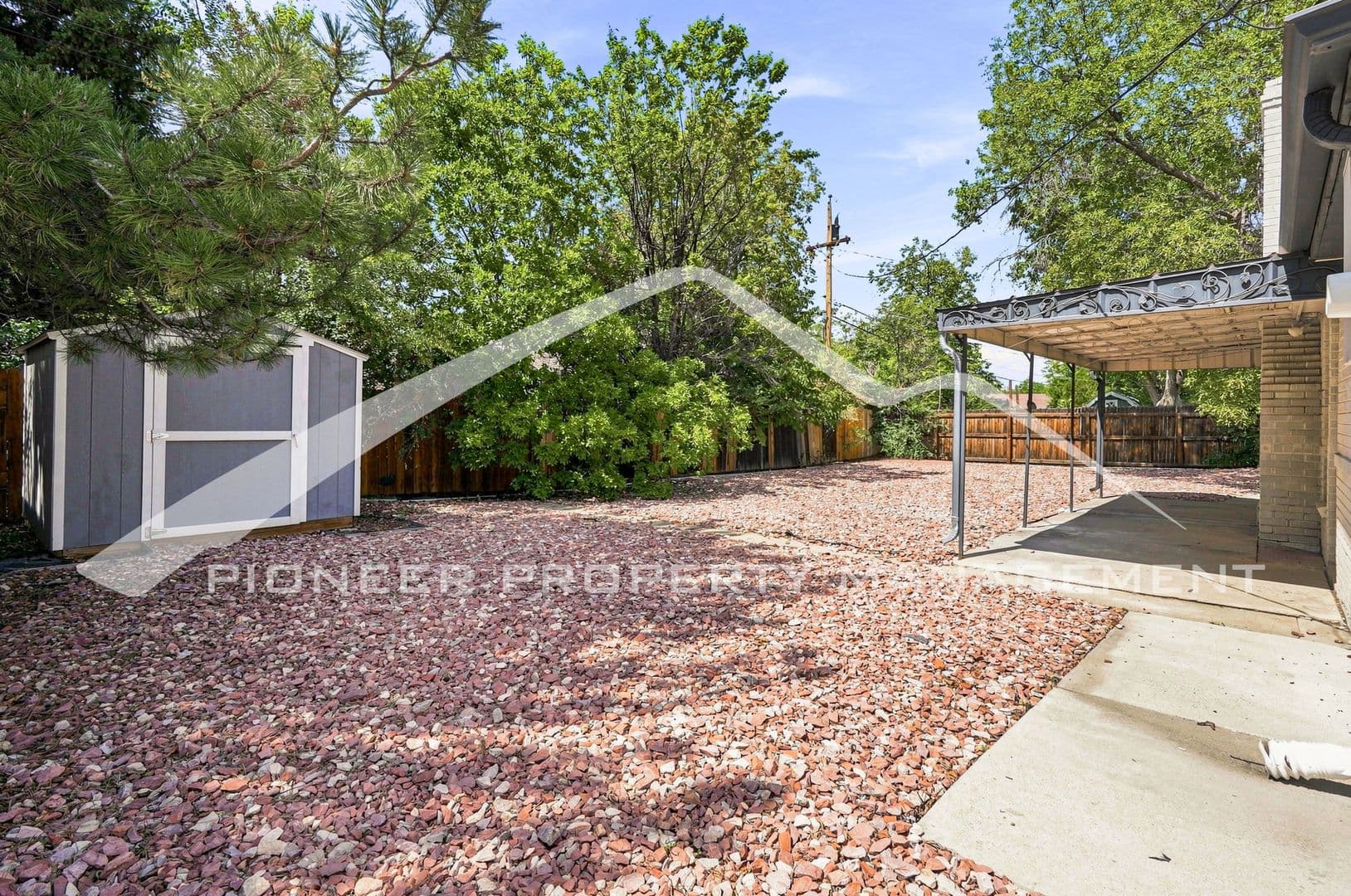 Aurora House: 1235 Scranton St