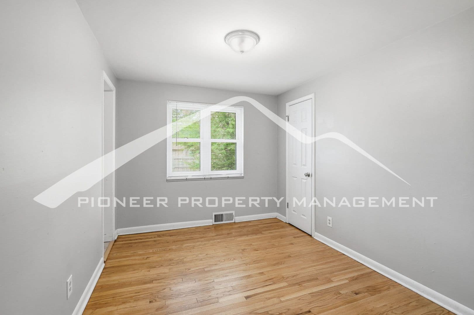 Denver House: 4564 E Mexico Ave
