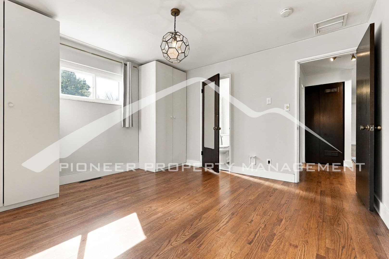 Lakewood House: 10420 W 13th Pl