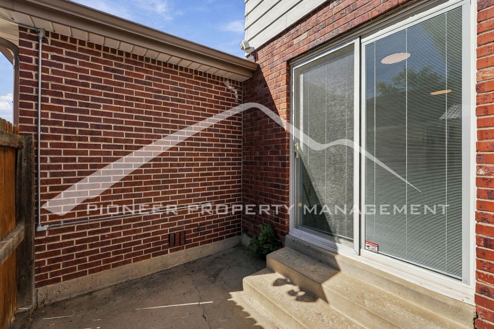 Thornton Townhome: 9864 Orangewood Dr.