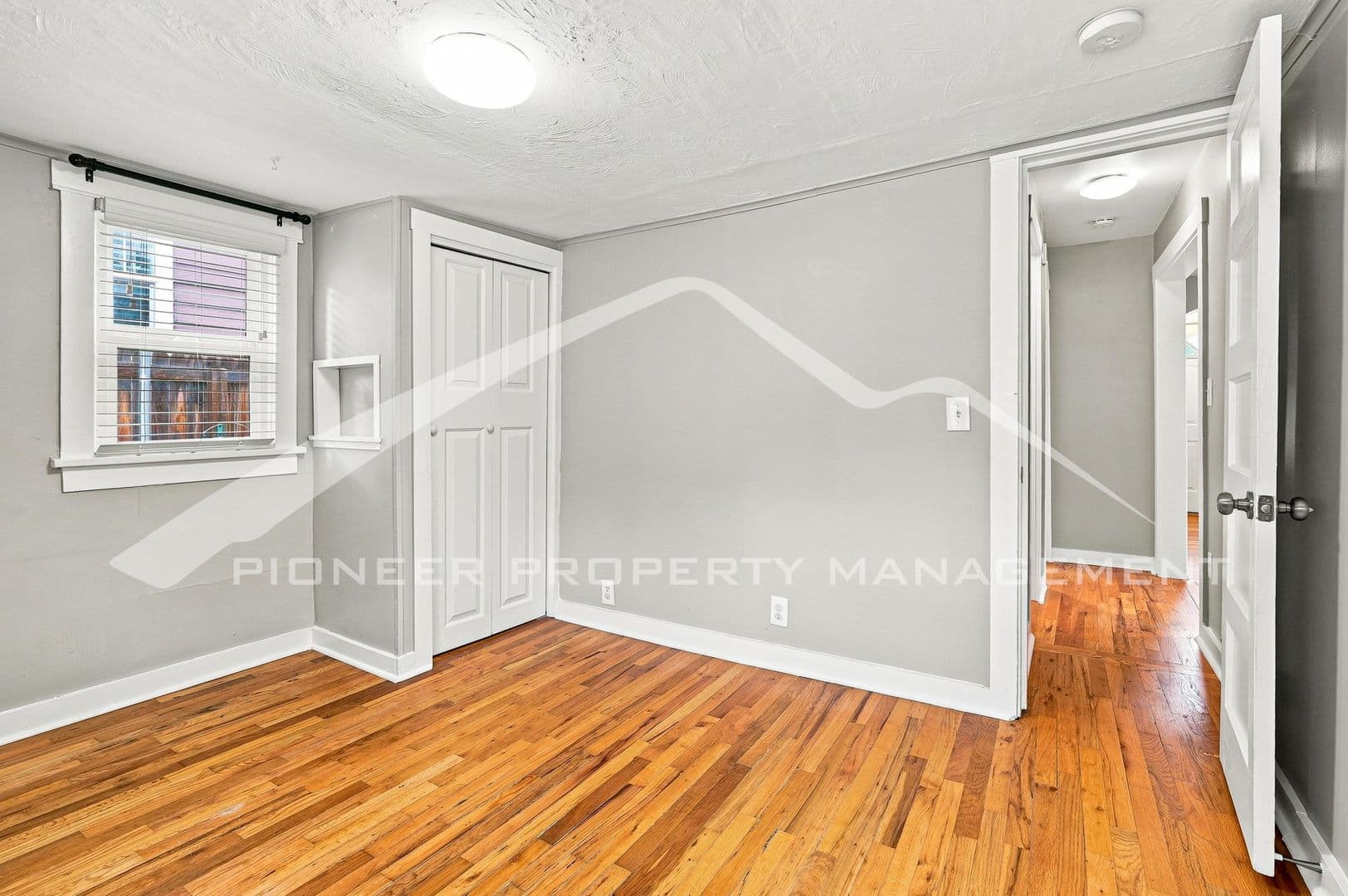 Denver House: 3166 W Walsh Pl