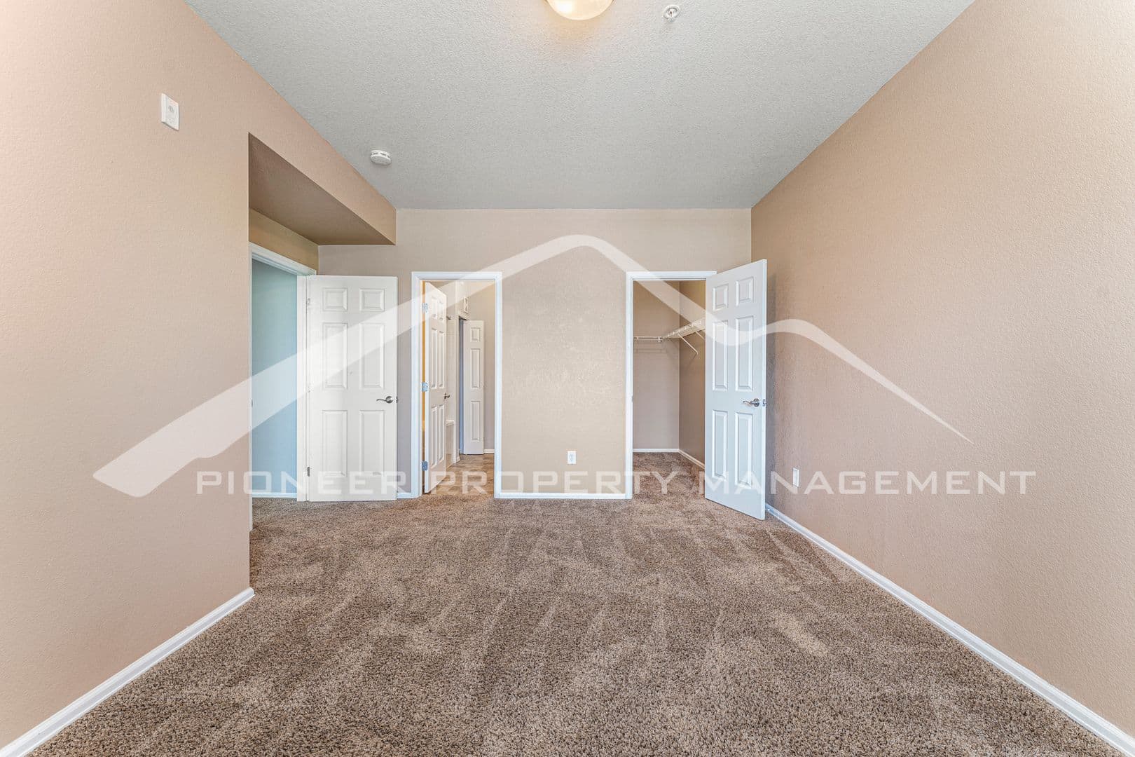 Aurora House: 3875 S Dayton St #203
