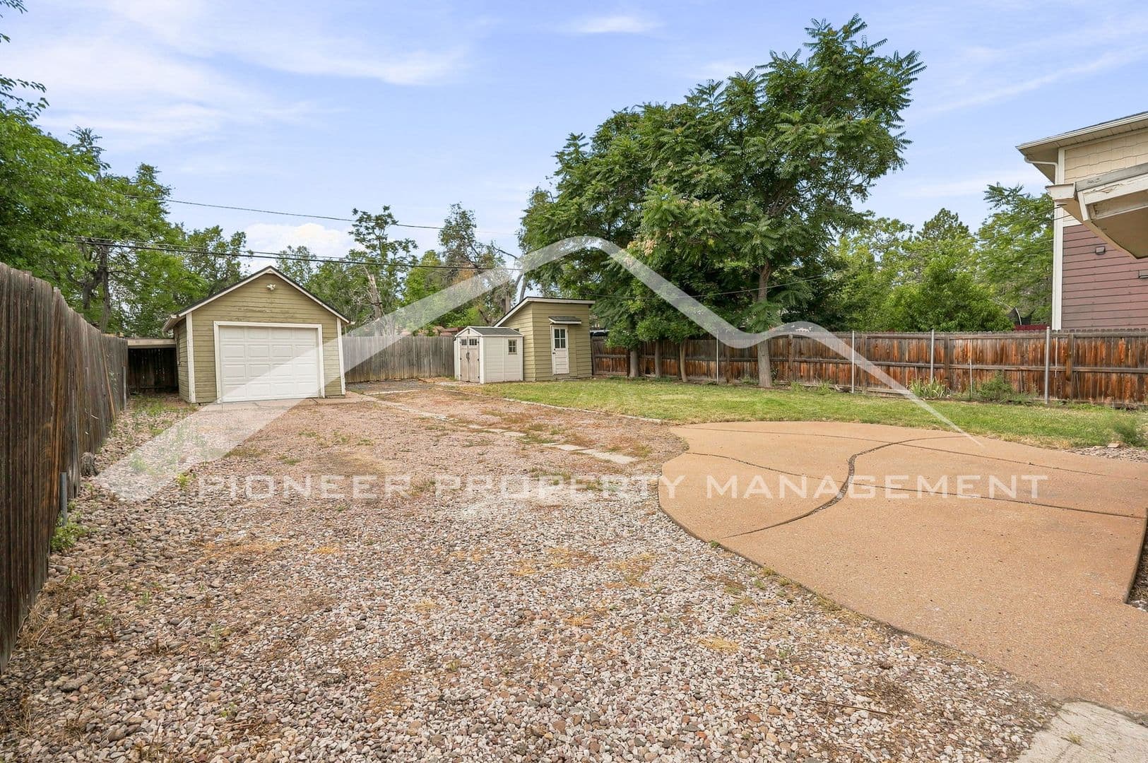 Denver House: 3166 W Walsh Pl