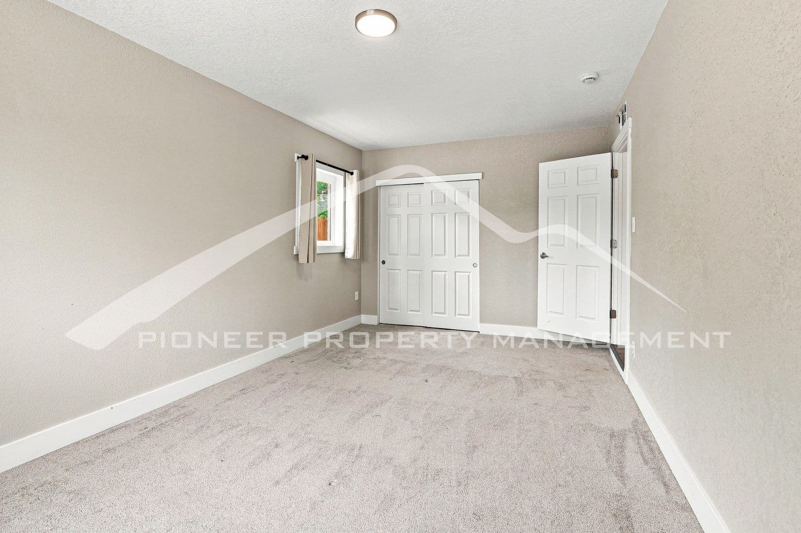 Aurora House: 1235 Scranton St