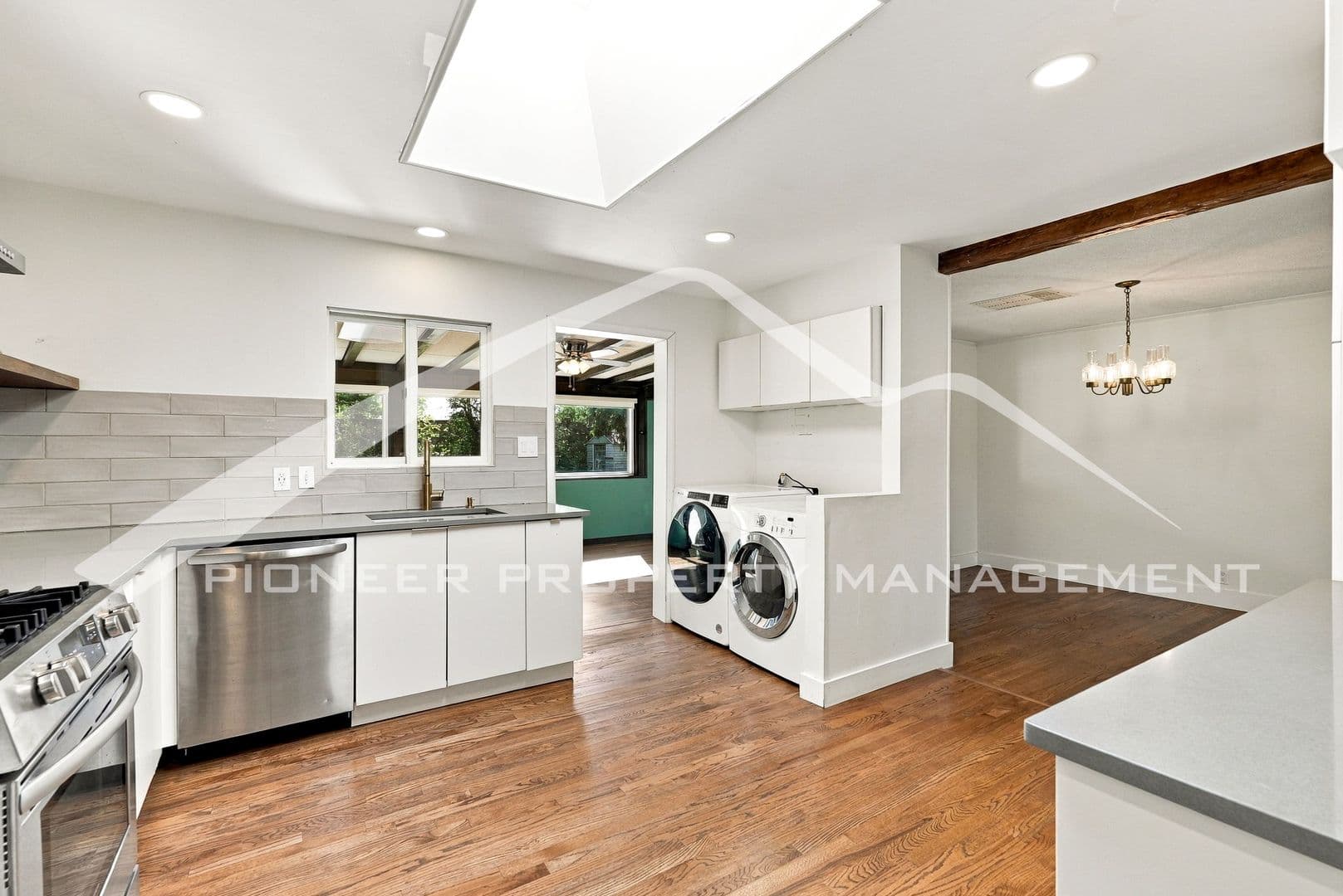 Lakewood House: 10420 W 13th Pl