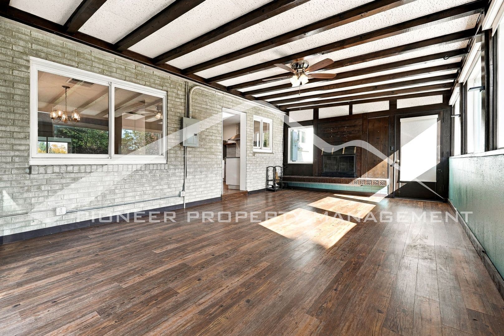 Lakewood House: 10420 W 13th Pl