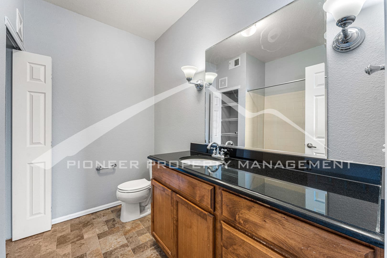 Aurora House: 3875 S Dayton St #203