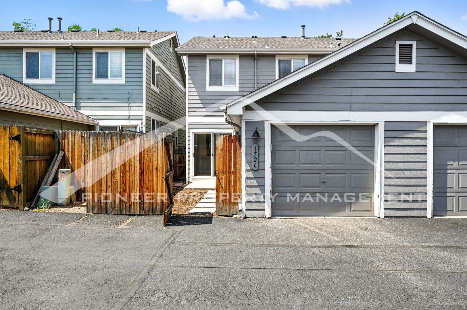 Lakewood Townhome: 1726 Depew Street
