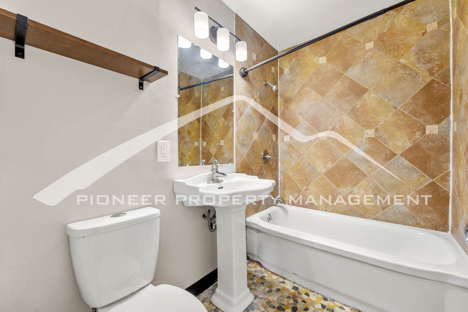 Denver House: 1531 S Patton Ct