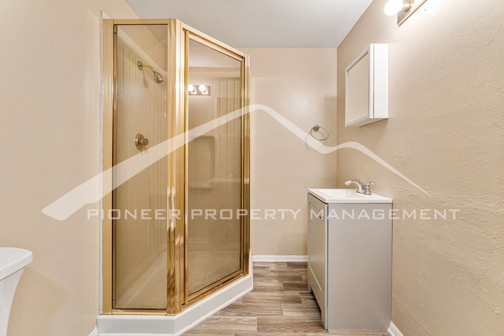 Westminster House: 5063 W 70th Pl