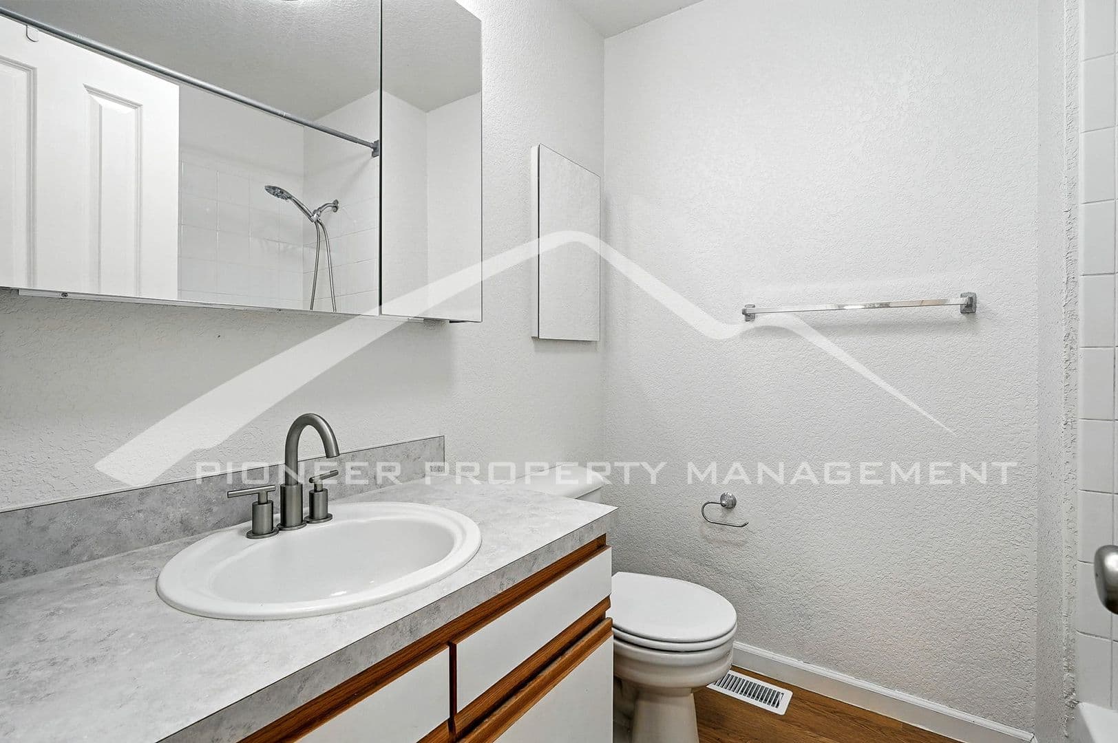 Lakewood Townhome: 1726 Depew Street
