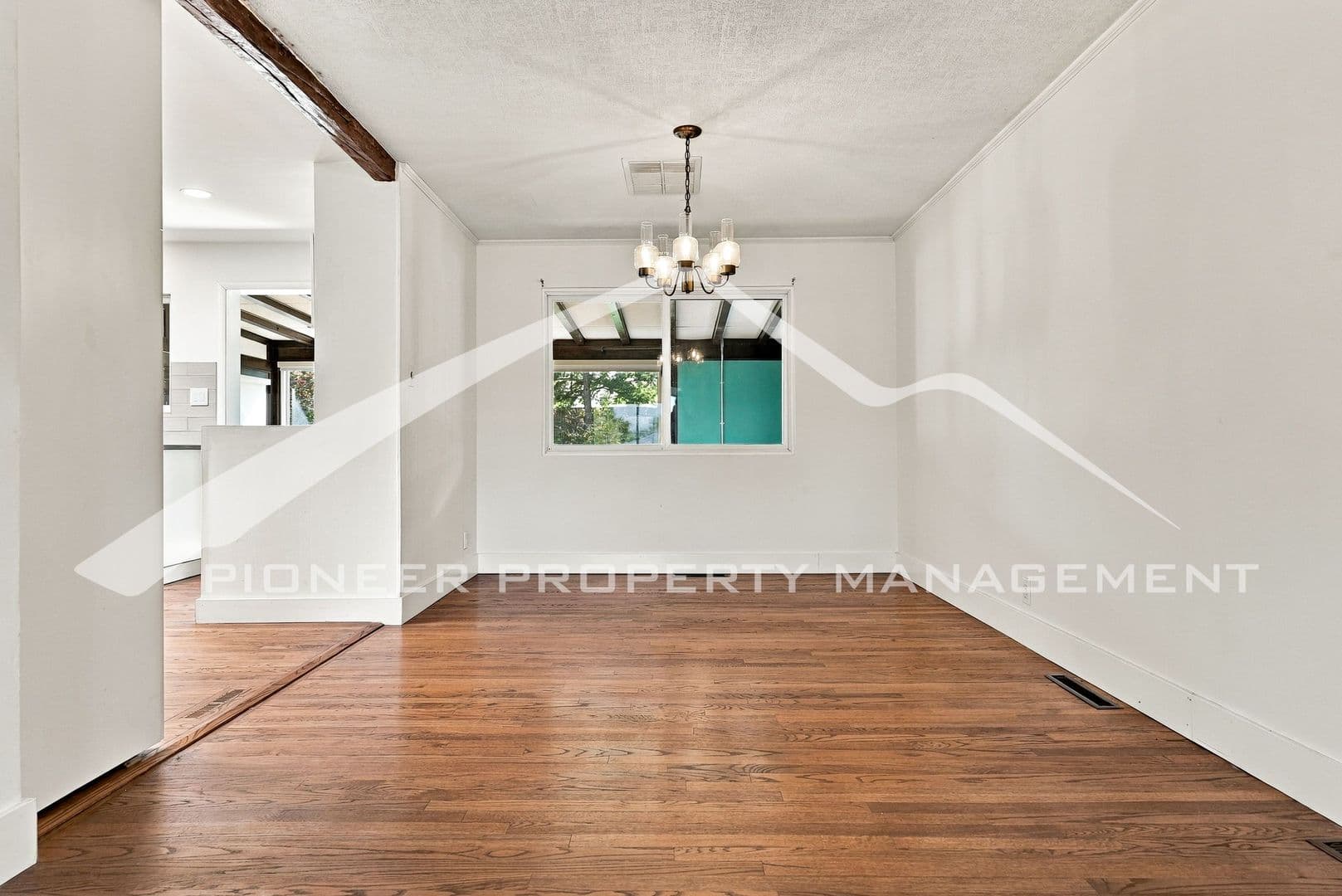 Lakewood House: 10420 W 13th Pl