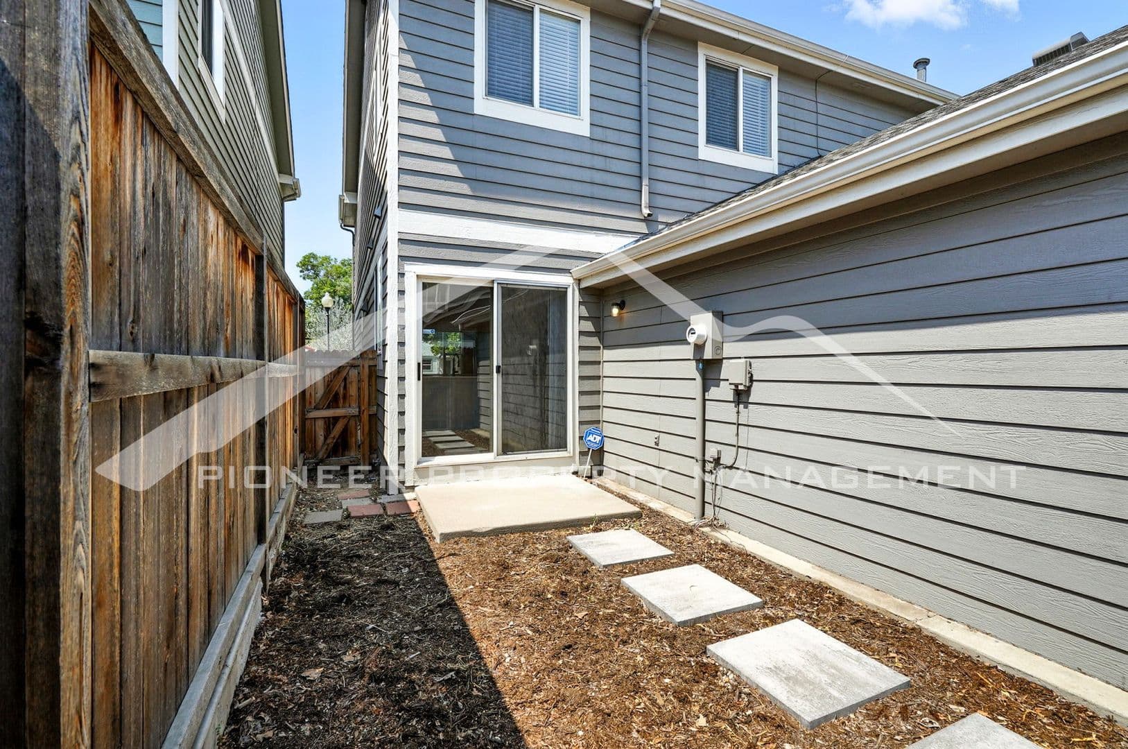 Lakewood Townhome: 1726 Depew Street