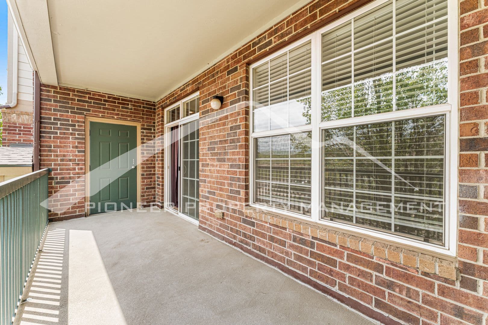 Aurora House: 3875 S Dayton St #203