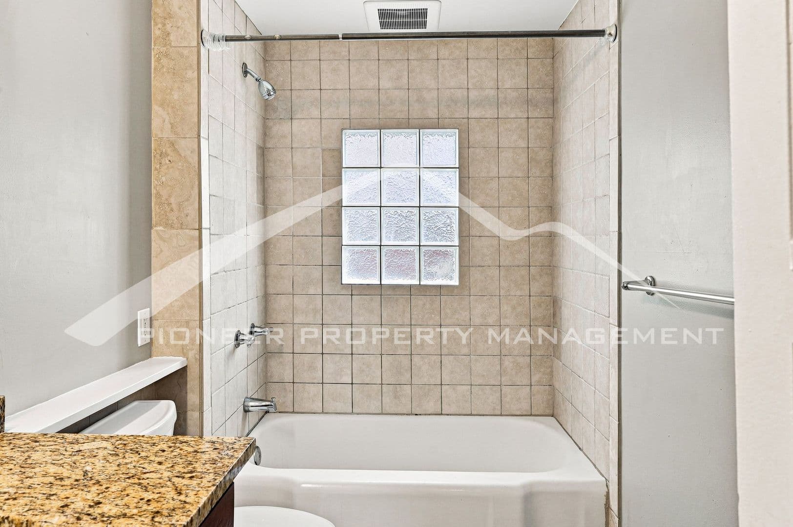 Denver House: 3166 W Walsh Pl
