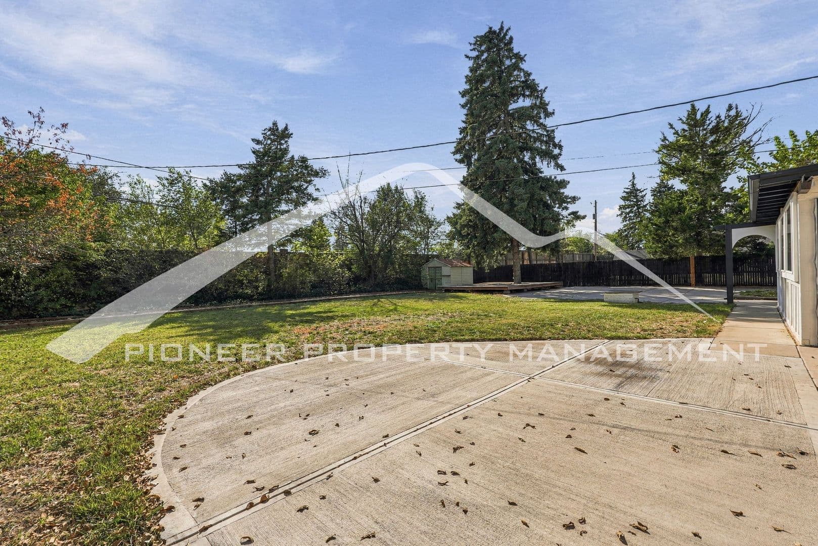 Lakewood House: 10420 W 13th Pl
