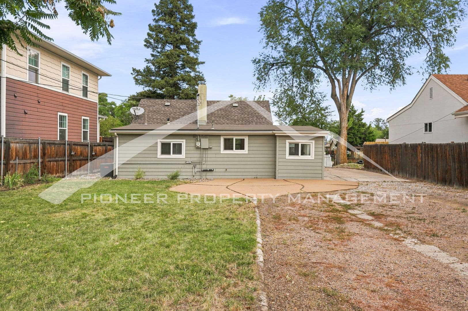 Denver House: 3166 W Walsh Pl