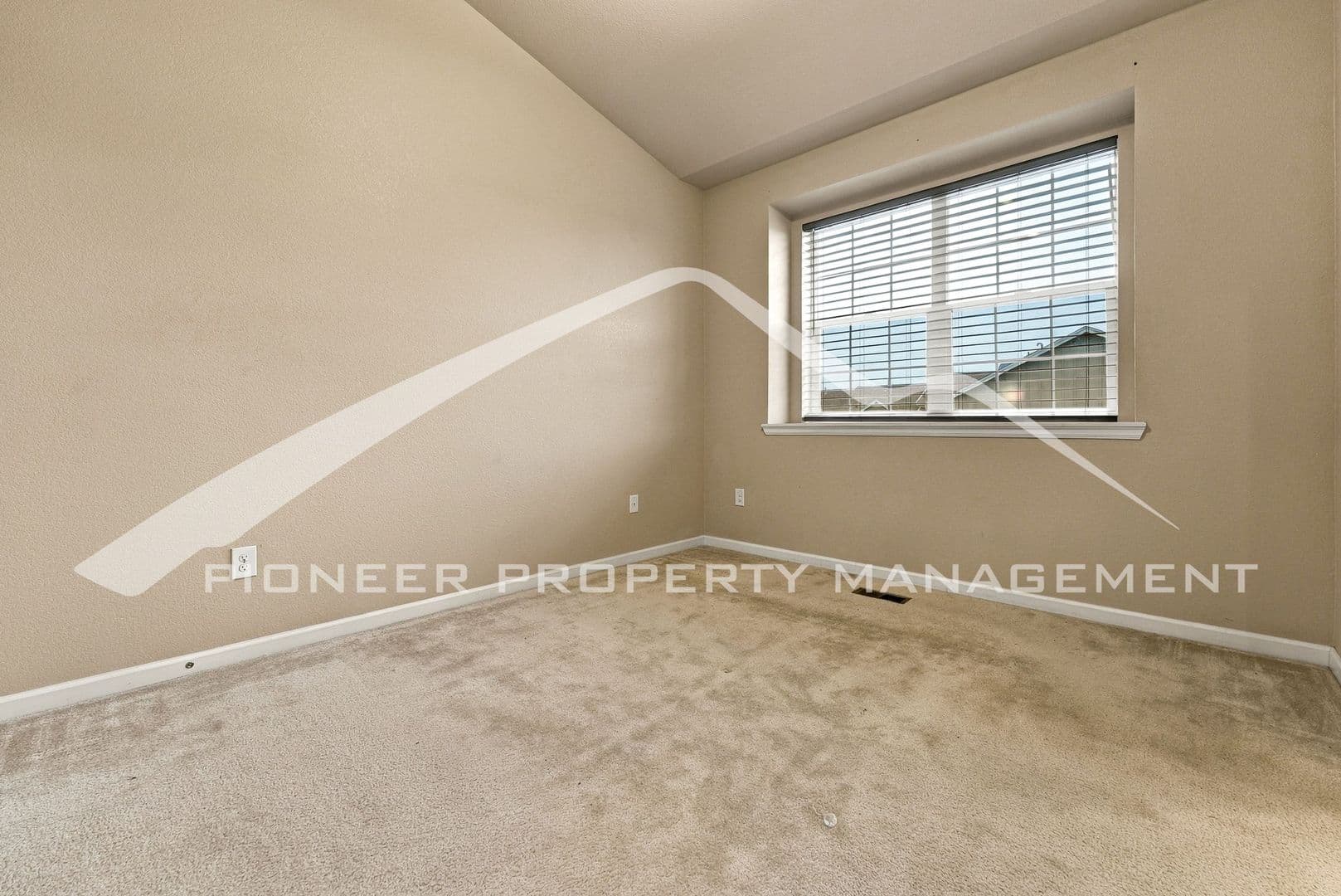 Commerce City Townhome: 14700 E 104th Ave Unit #3004