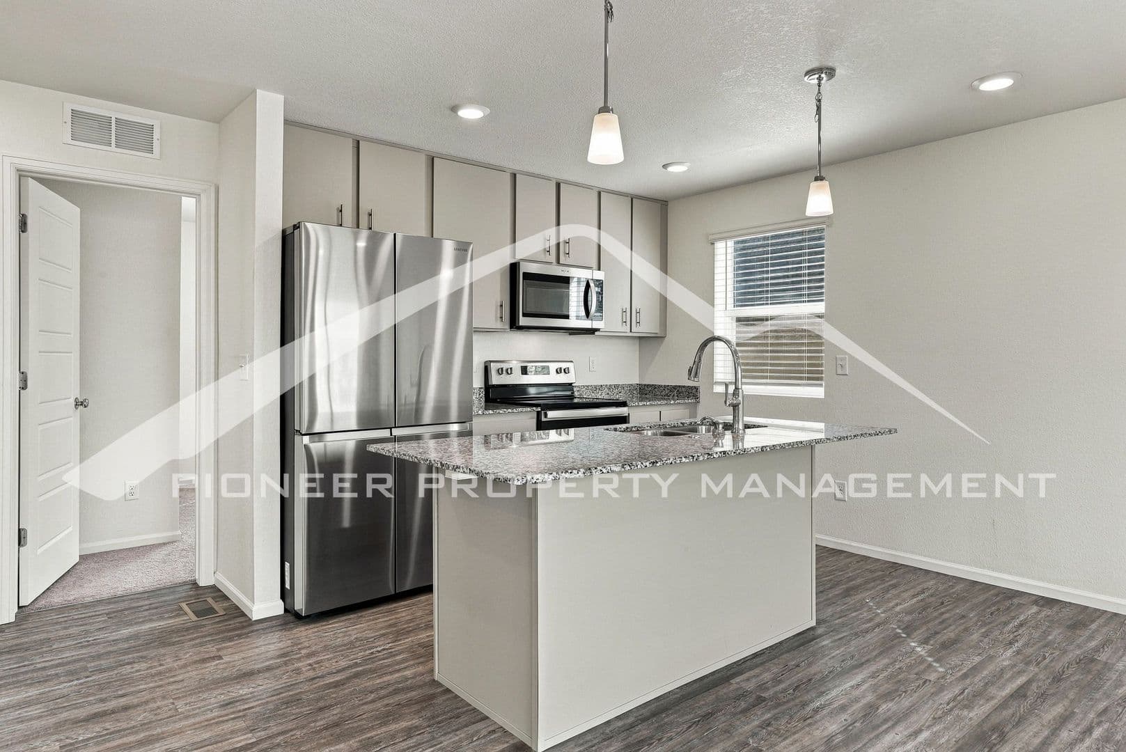 Denver House: 18254 E 51st Pl