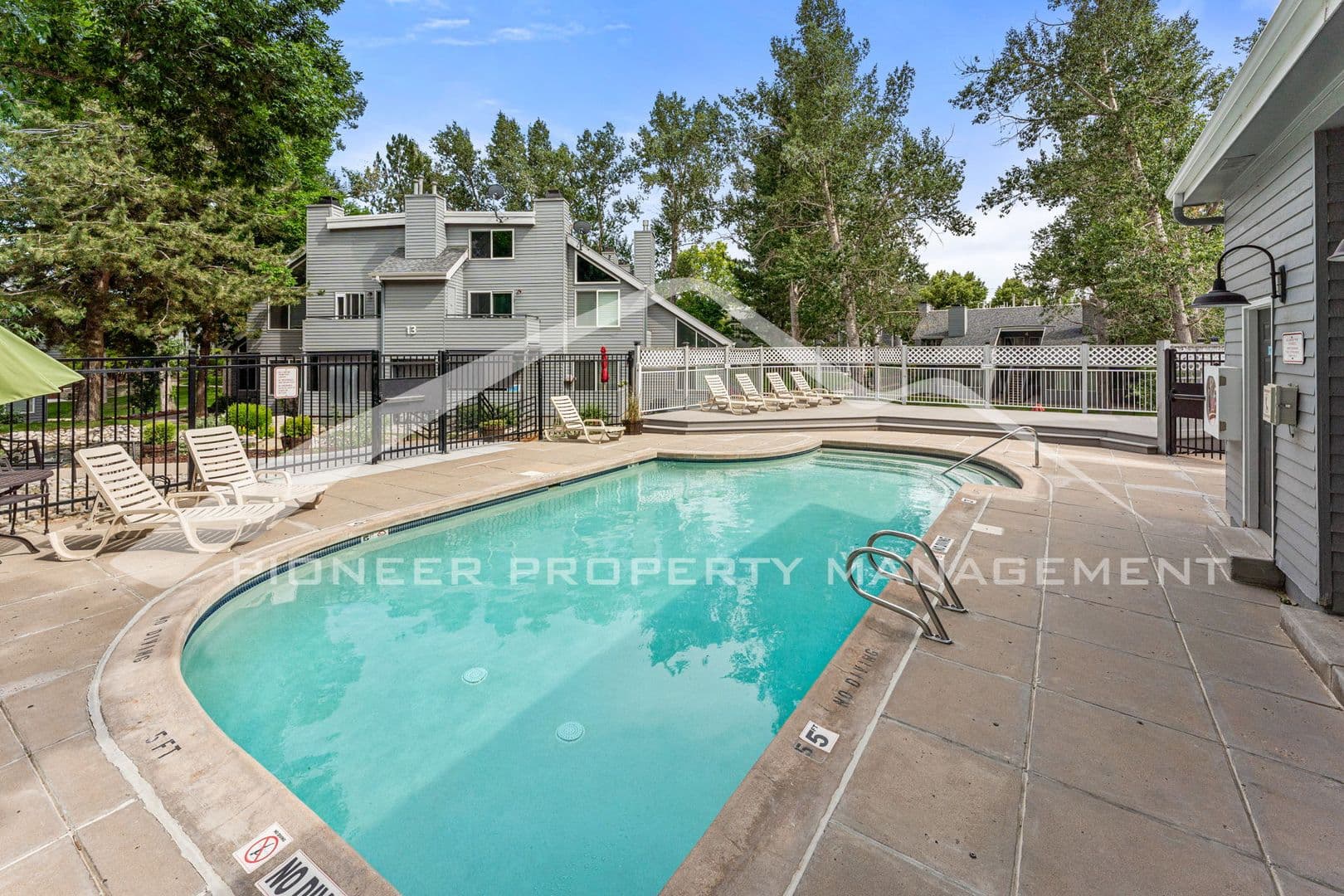 Denver House: 8500 E Jefferson Ave #6H